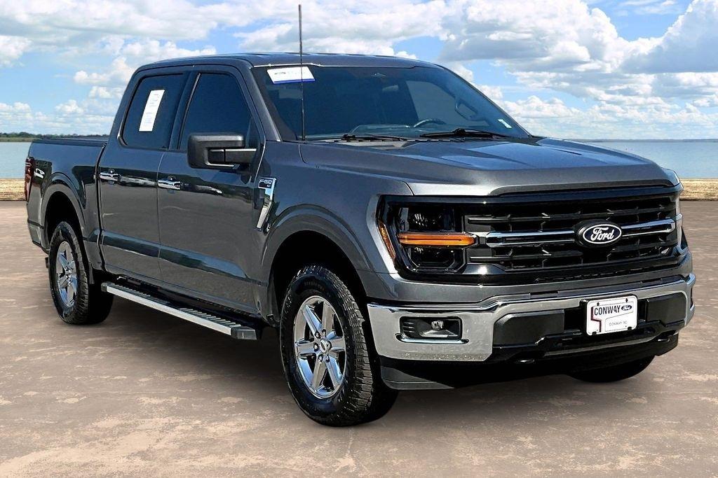 Ford F-150 XLT SuperCrew 4WD 2025