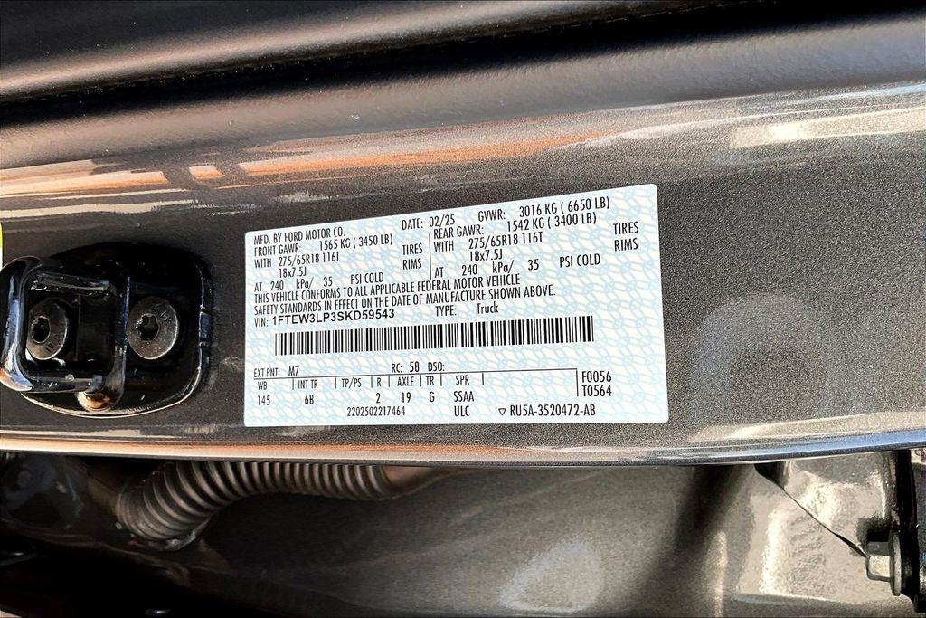 Ford F-150 XLT SuperCrew 4WD 2025
