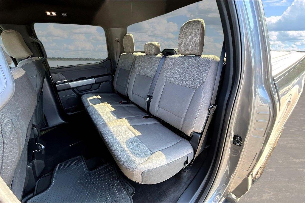 Ford F-150 XLT SuperCrew 4WD 2025
