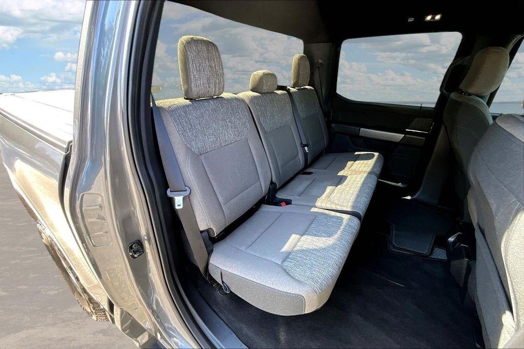 Ford F-150 XLT SuperCrew 4WD 2025