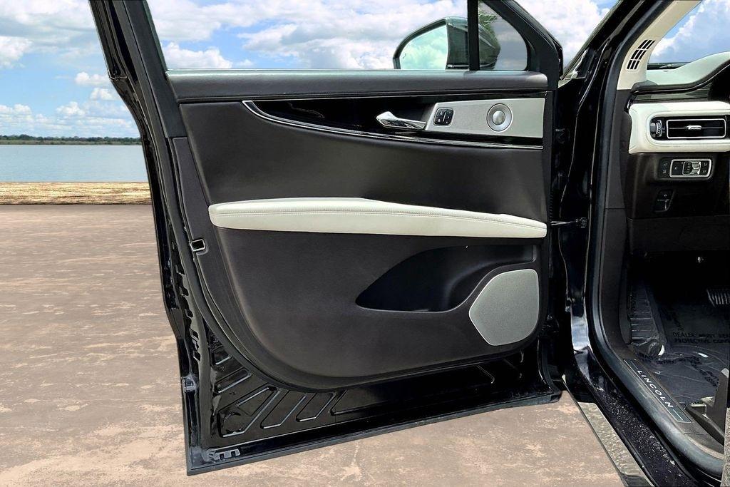 Lincoln Nautilus Black Label AWD 2022