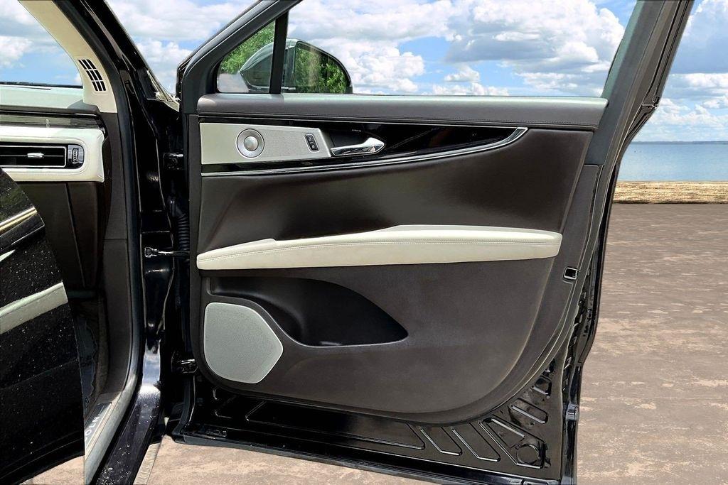 Lincoln Nautilus Black Label AWD 2022