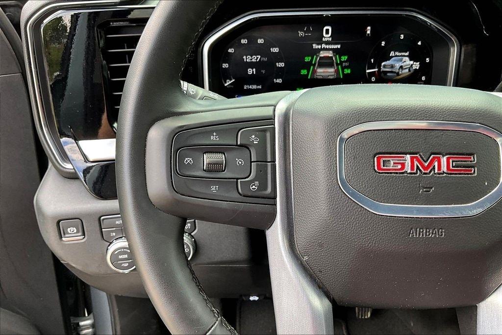 GMC Sierra 1500 SLT Crew Cab 4WD 2026