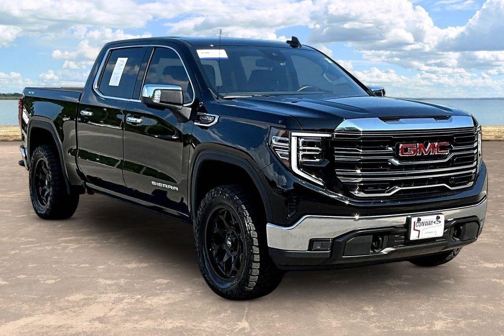 GMC Sierra 1500 SLT Crew Cab 4WD 2026