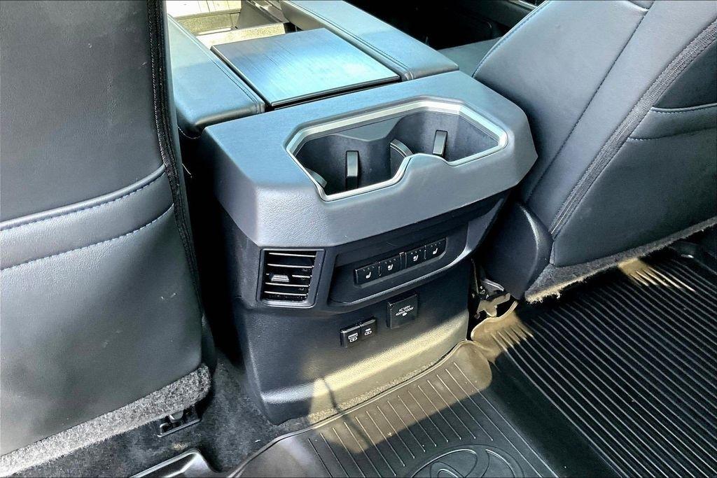 Toyota Tundra Platinum CrewMax 4WD 2023