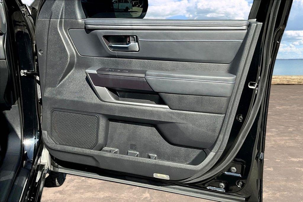 Toyota Tundra Platinum CrewMax 4WD 2023