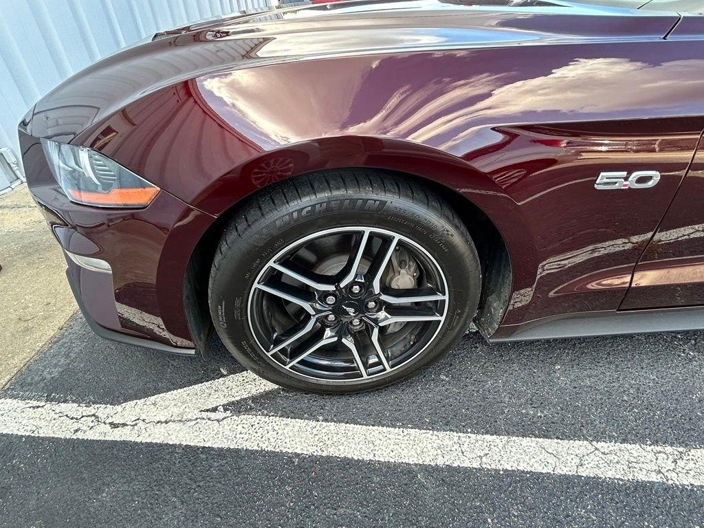 Ford Mustang GT Premium Coupe 2018