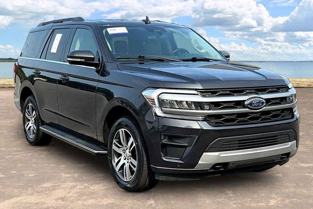 Ford Expedition XLT 4WD 2022