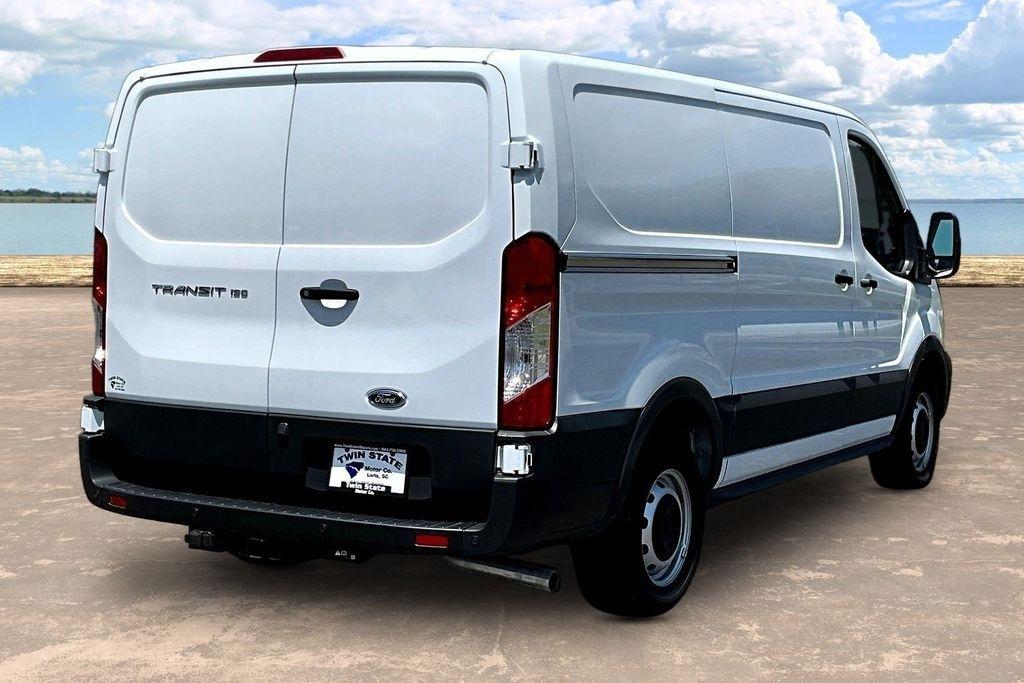 Ford Transit 150 Van Low Roof w/Sliding Pass. 130-in. WB 2025