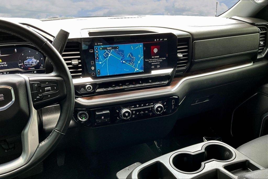 GMC Sierra 1500 SLT Crew Cab 4WD 2025