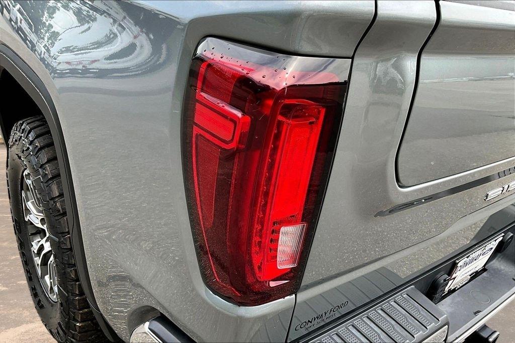 GMC Sierra 1500 SLT Crew Cab 4WD 2025