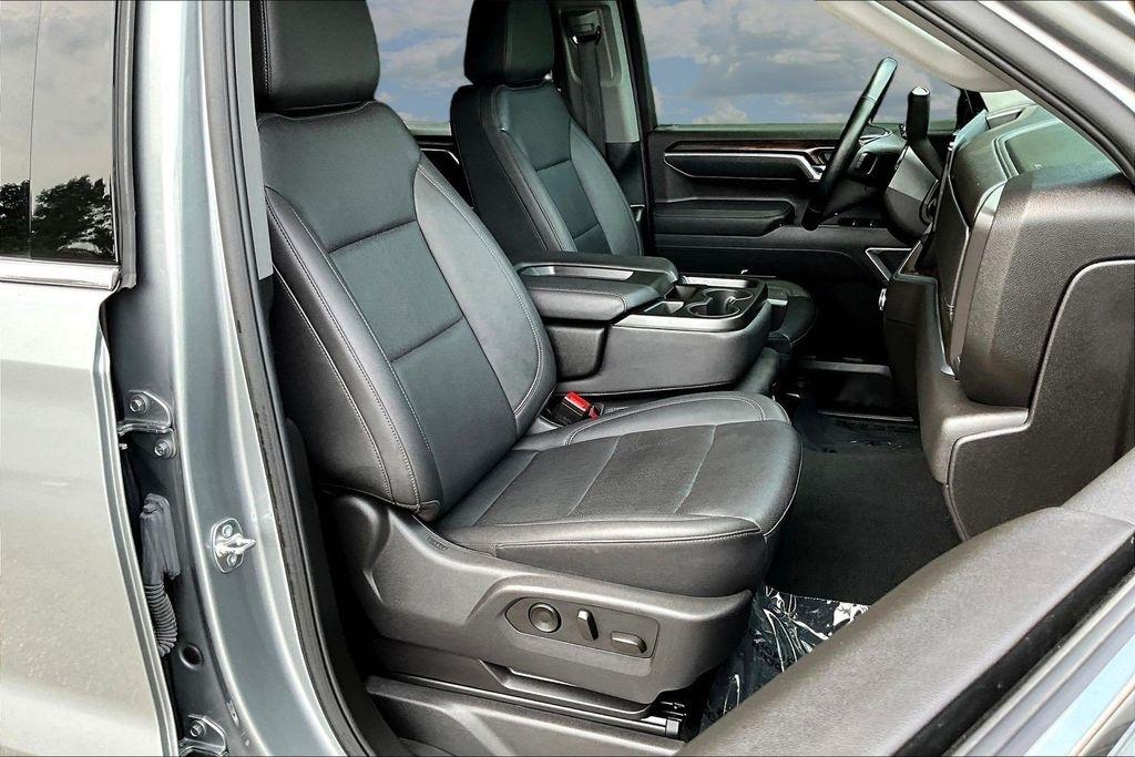 GMC Sierra 1500 SLT Crew Cab 4WD 2025