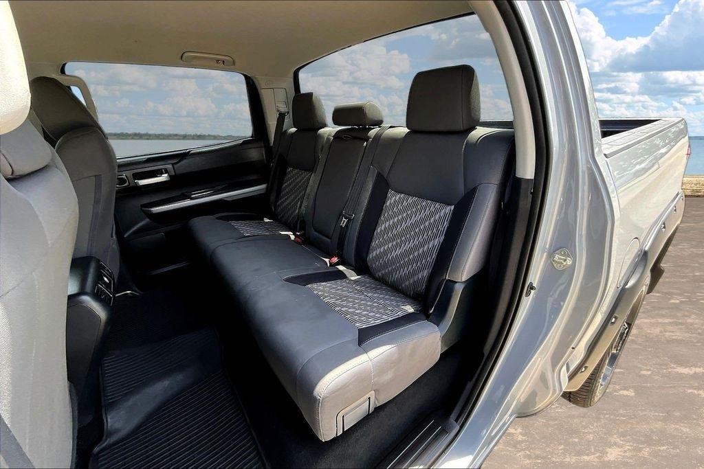 Toyota Tundra  2018