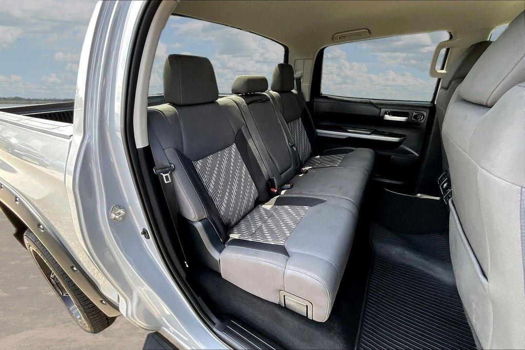 Toyota Tundra  2018