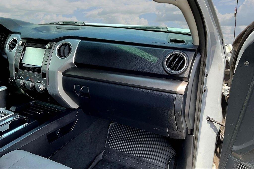 Toyota Tundra  2018