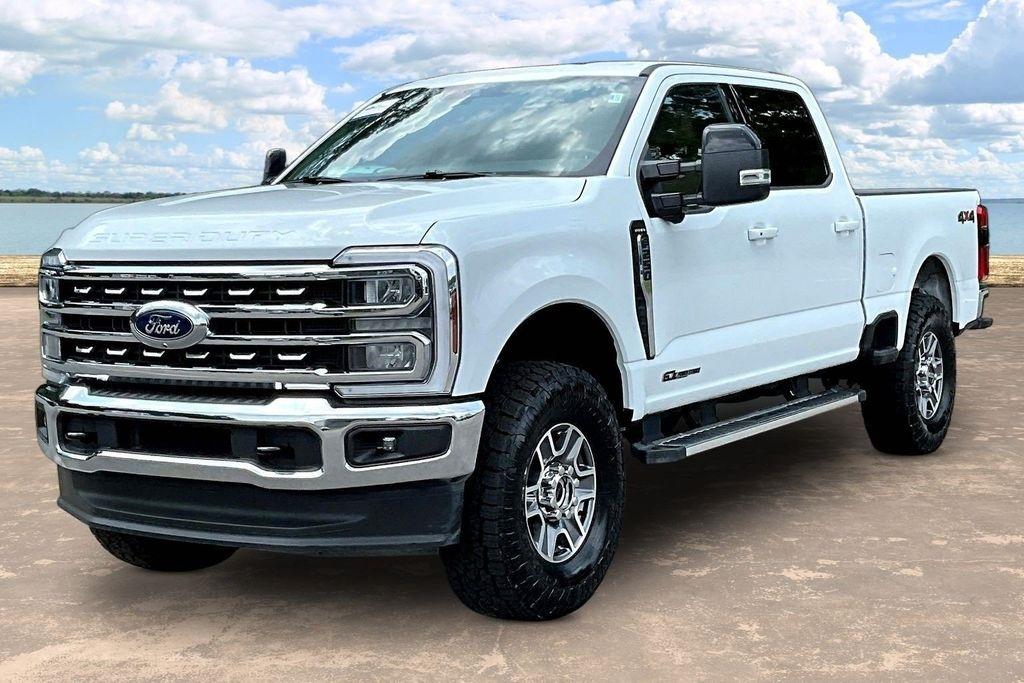 Ford F-250 SD Lariat Crew Cab 4WD 2026