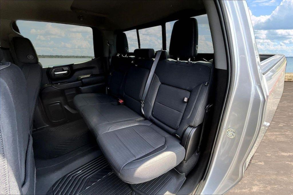 Chevrolet Silverado 1500 LT Crew Cab 4WD 2021