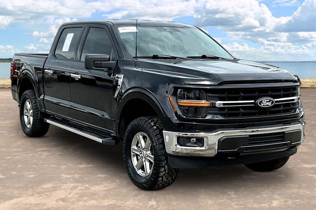 Ford F-150 XLT SuperCrew 4WD 2025