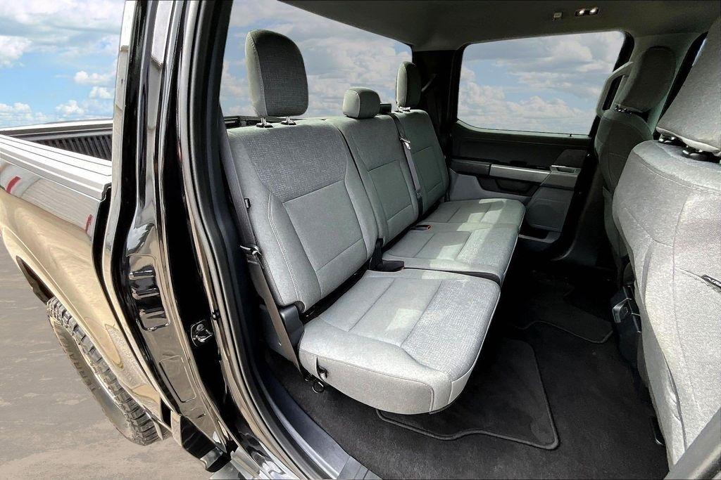 Ford F-150 XLT SuperCrew 4WD 2025