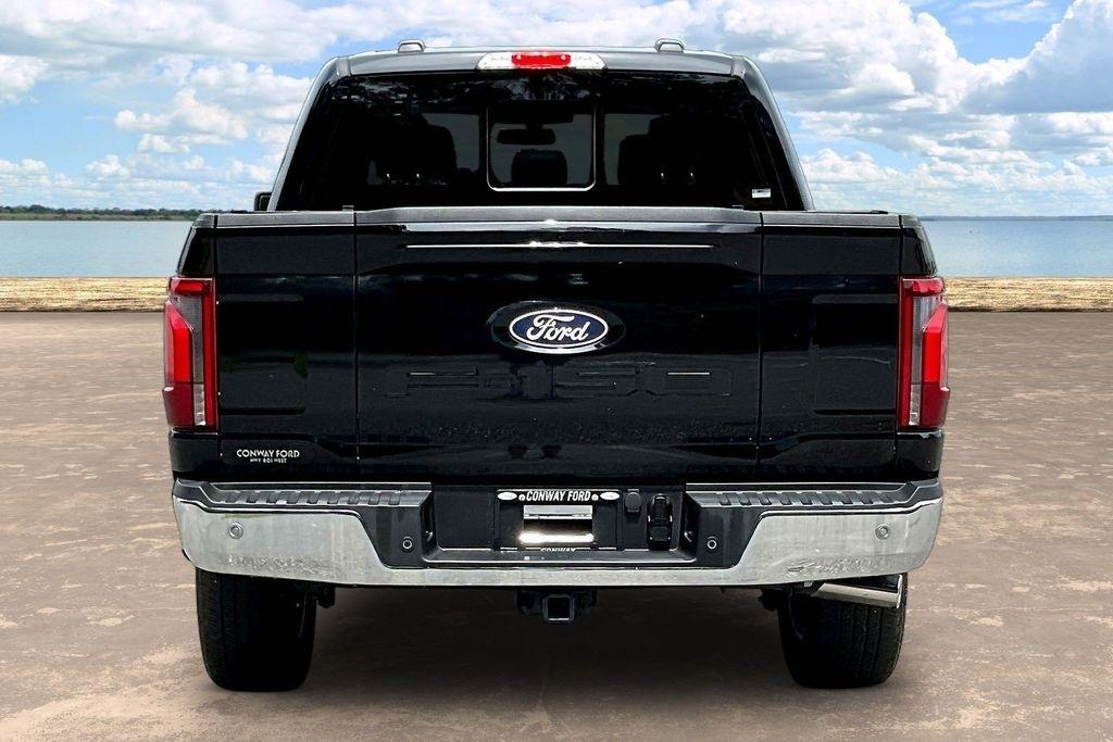 Ford F-150 Lariat SuperCrew 4WD 2024