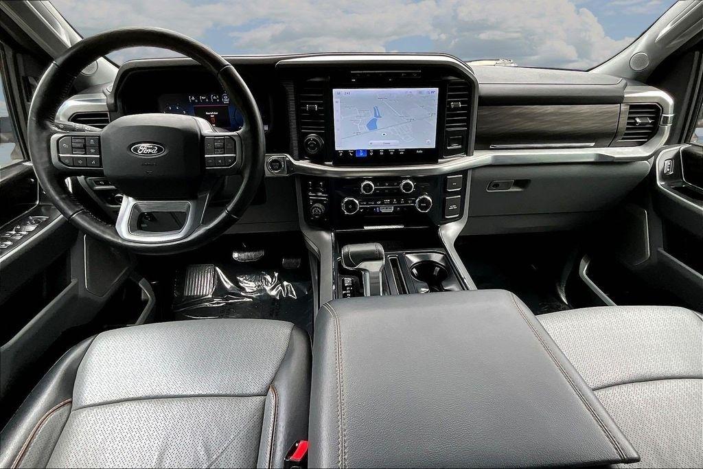 Ford F-150 Lariat SuperCrew 4WD 2024