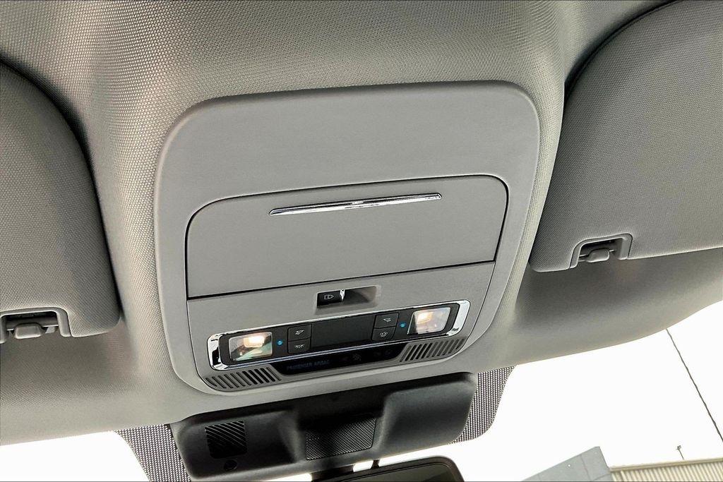 Ford F-150 Lariat SuperCrew 4WD 2024