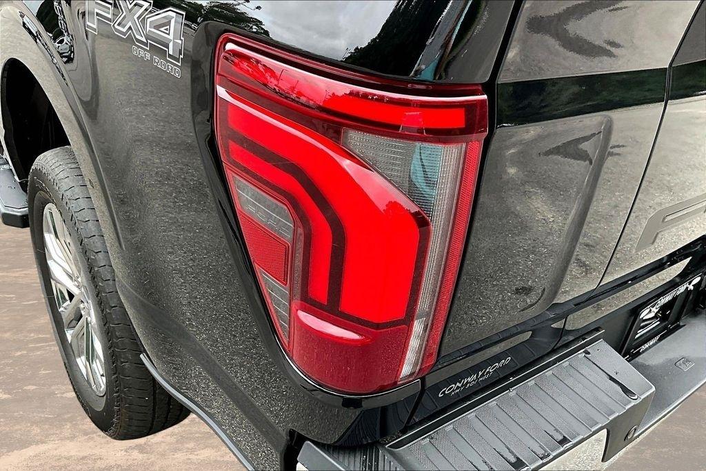 Ford F-150 Lariat SuperCrew 4WD 2024