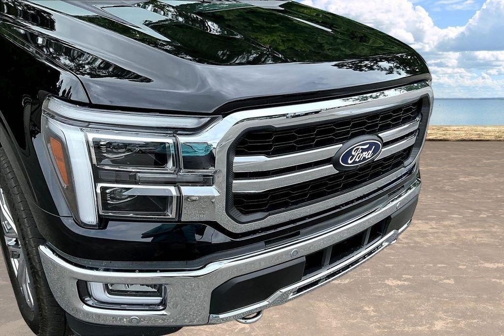 Ford F-150 Lariat SuperCrew 4WD 2024