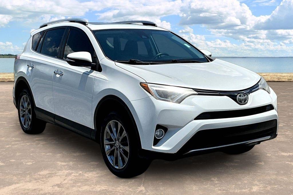 Toyota RAV4 Limited FWD 2018