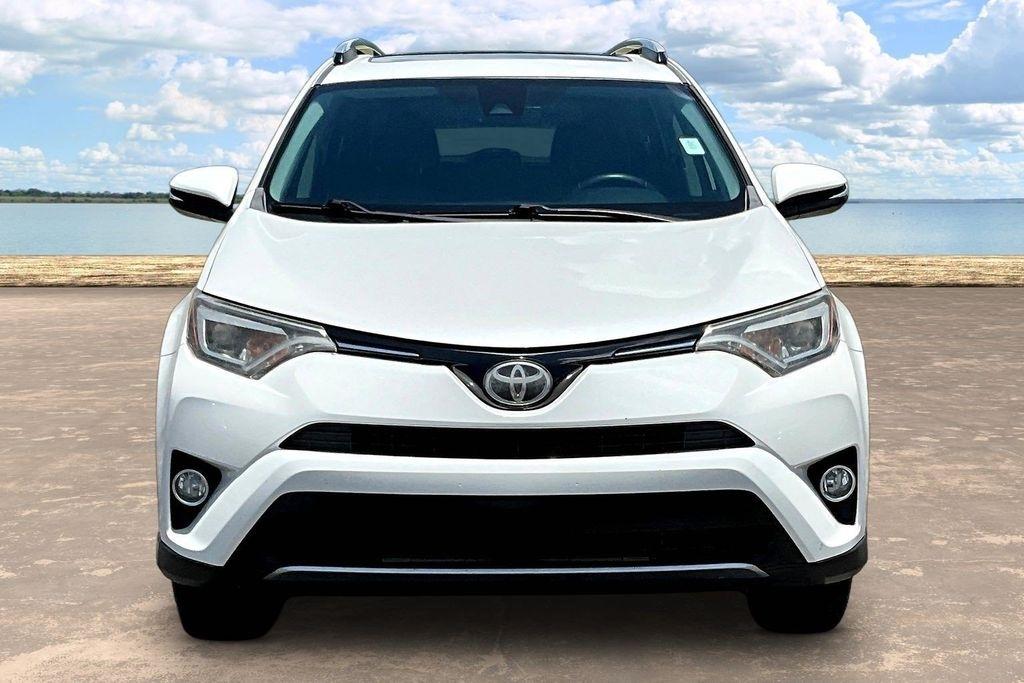 Toyota RAV4 Limited FWD 2018