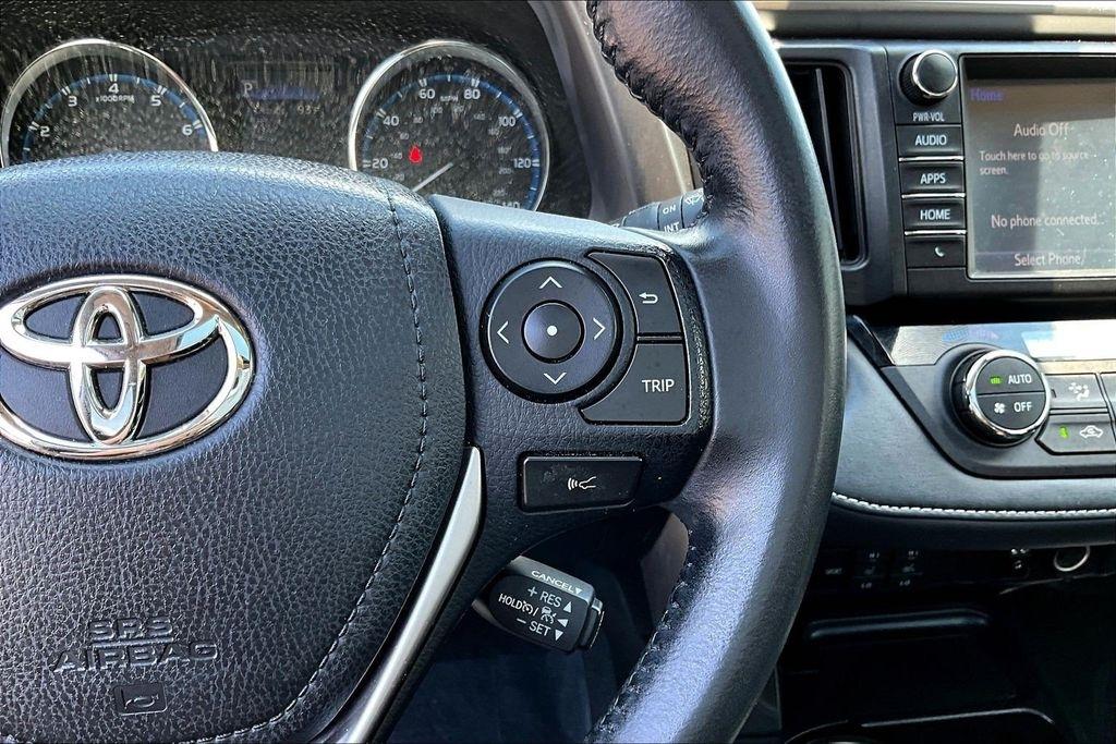 Toyota RAV4 Limited FWD 2018