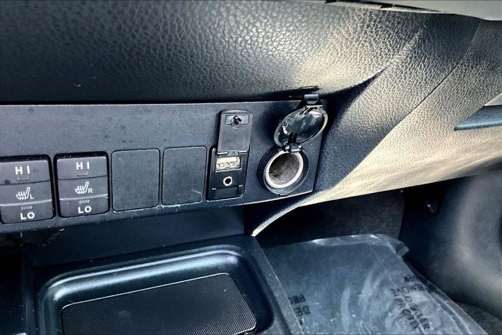 Toyota RAV4 Limited FWD 2018