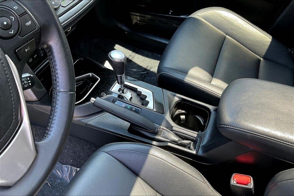 Toyota RAV4 Limited FWD 2018