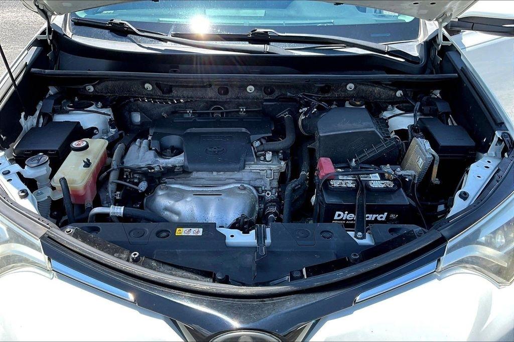 Toyota RAV4 Limited FWD 2018