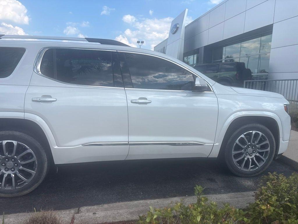 GMC Acadia Denali 2021