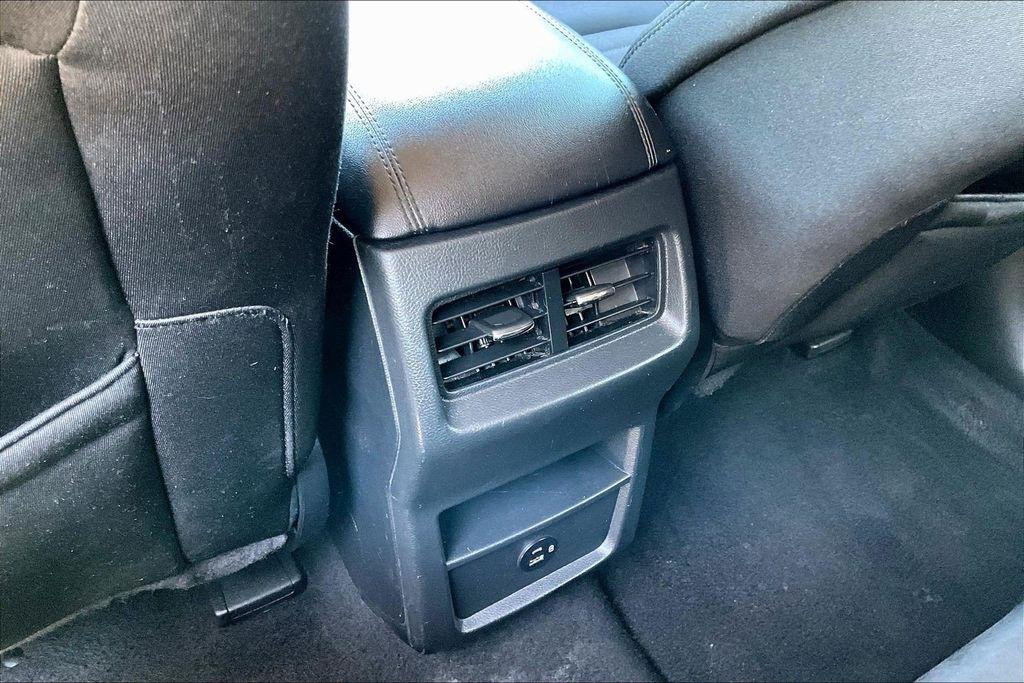 Ford Edge SE FWD 2021