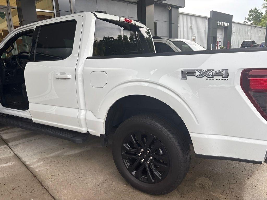 Ford F-150 XLT SuperCrew 4WD 2024