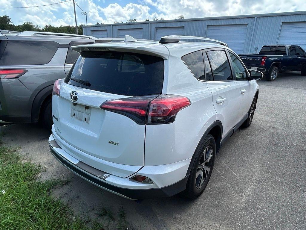 Toyota RAV4 XLE FWD 2018
