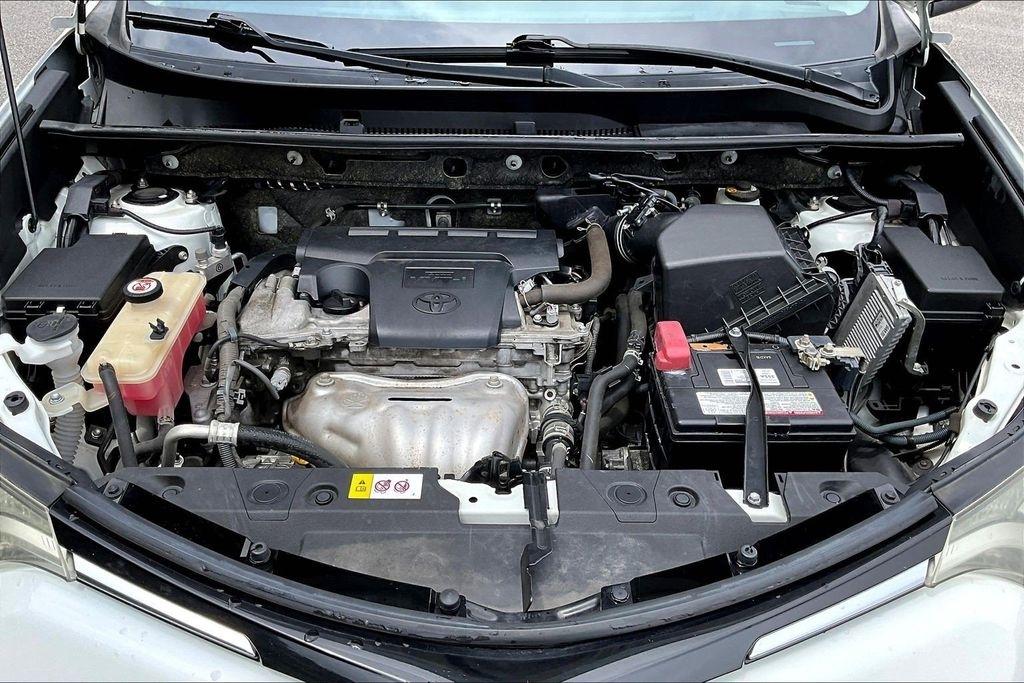 Toyota RAV4 XLE FWD (Natl) 2018
