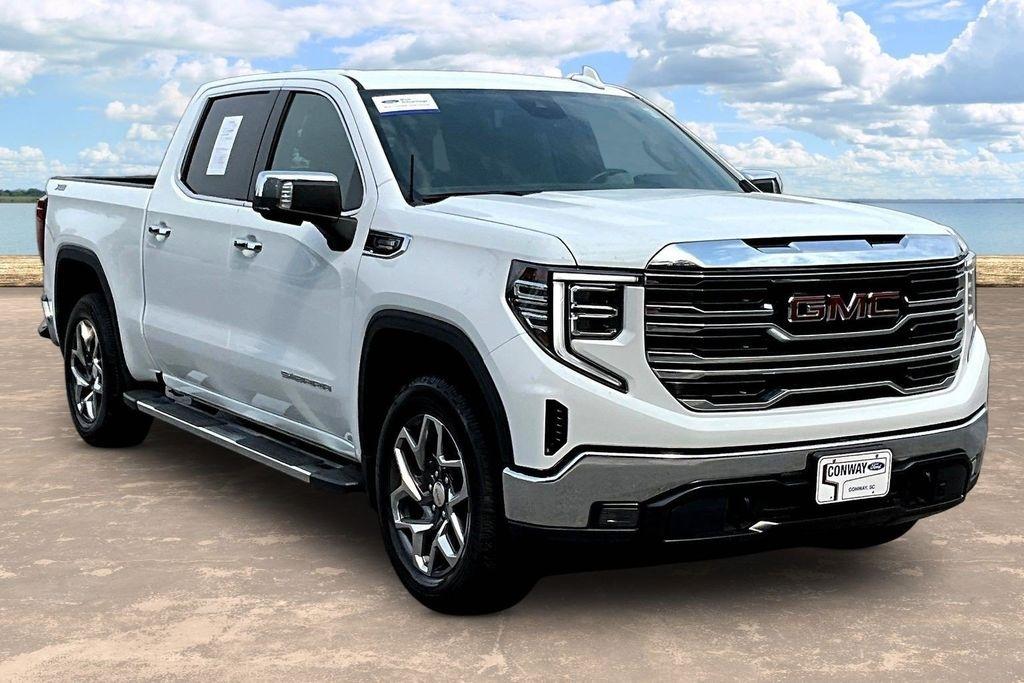 GMC Sierra 1500 4WD Crew Cab 147" SLT 2023