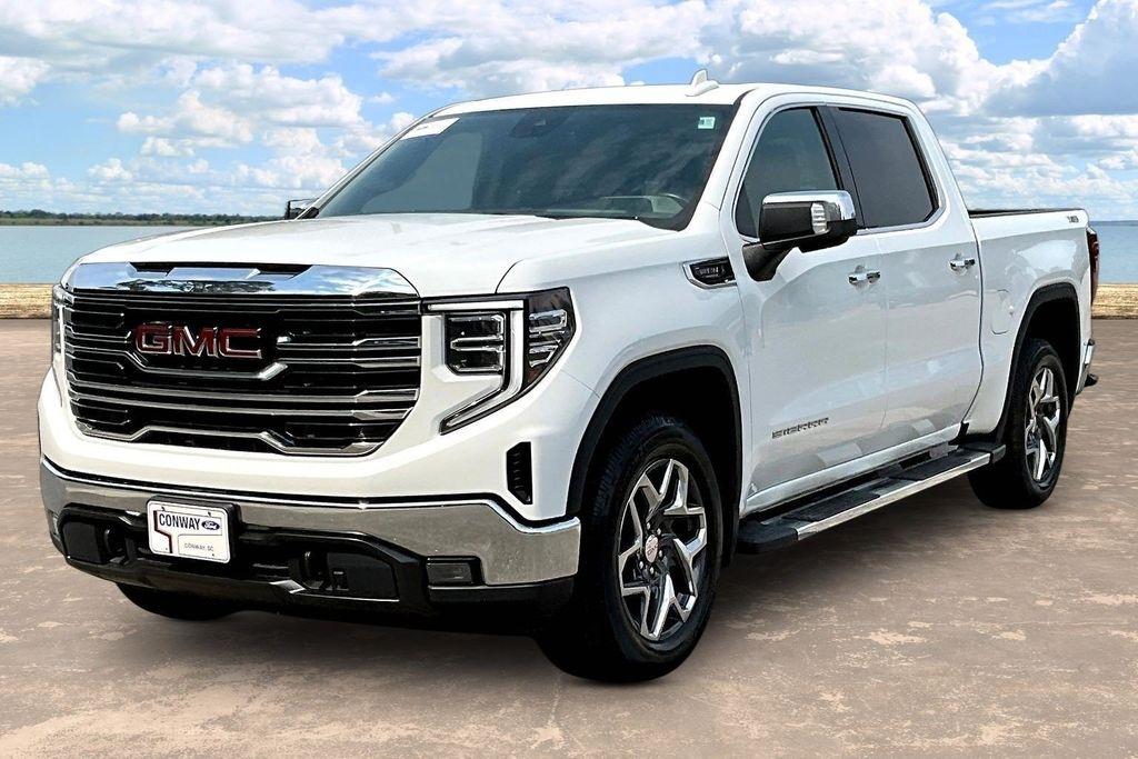 GMC Sierra 1500 4WD Crew Cab 147" SLT 2023