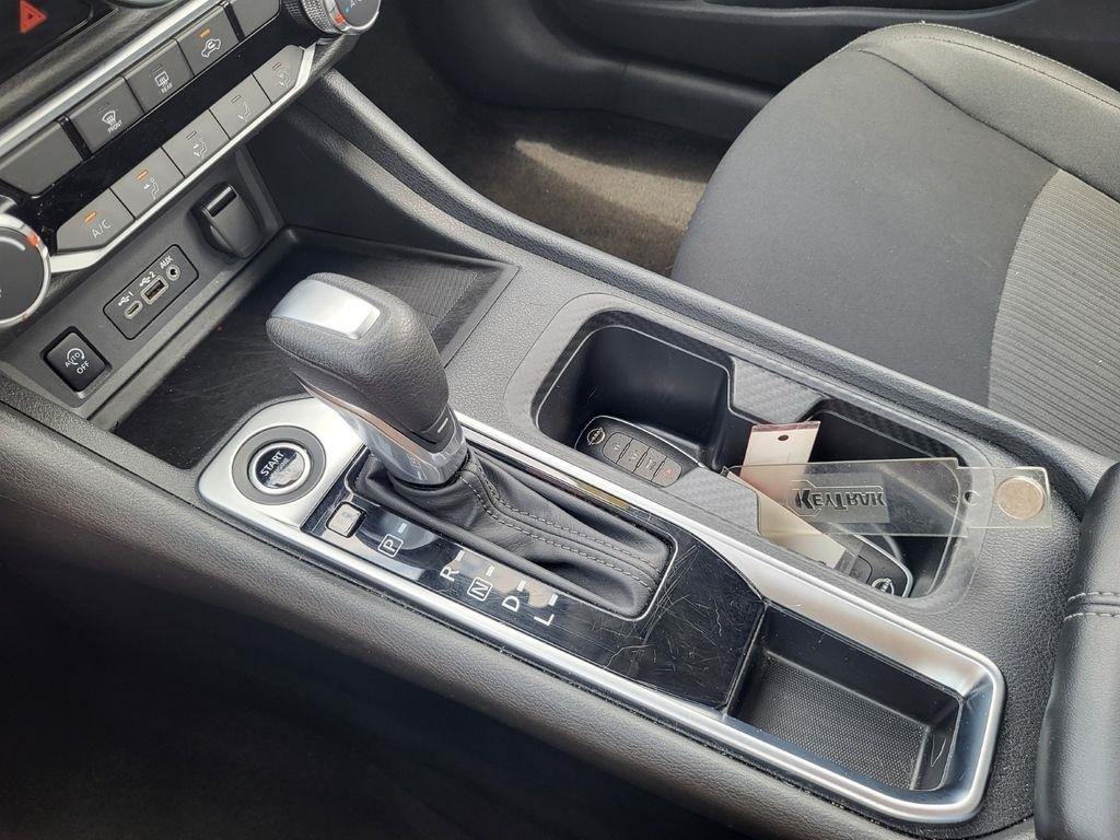 Nissan Sentra SV 2025
