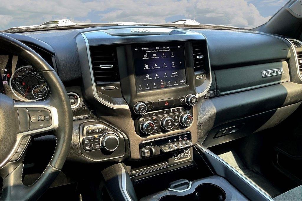 RAM 1500 Big Horn 4x4 Quad Cab 6'4" Box 2020