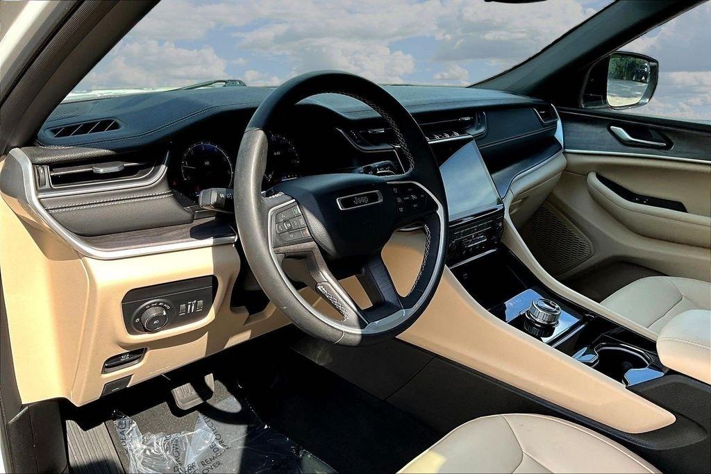 Jeep Grand Cherokee Limited 4x2 2023