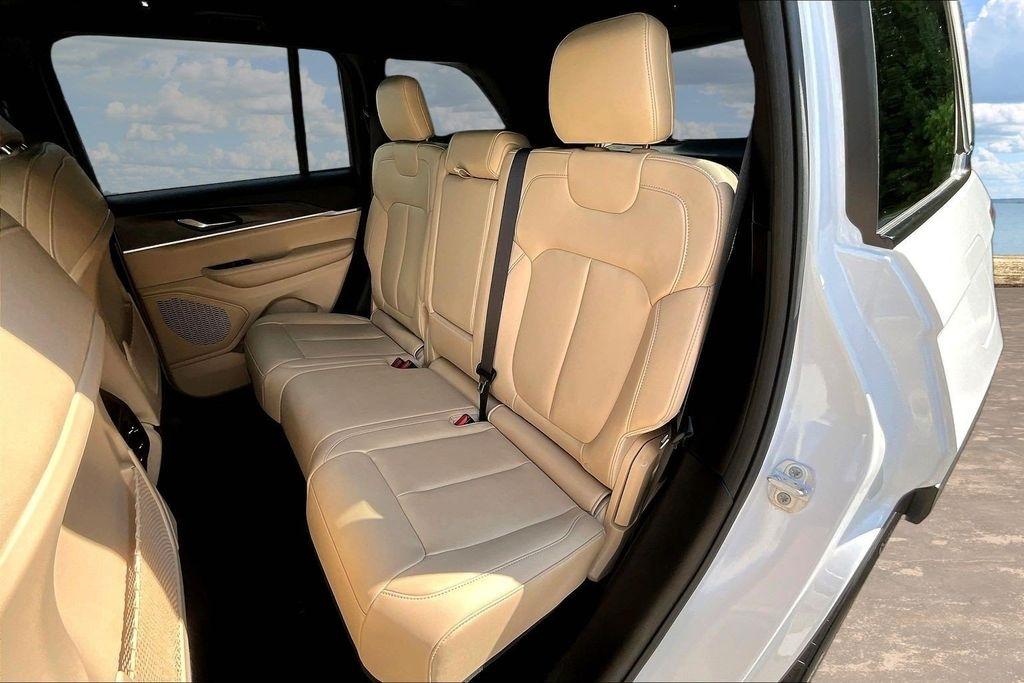 Jeep Grand Cherokee Limited 4x2 2023