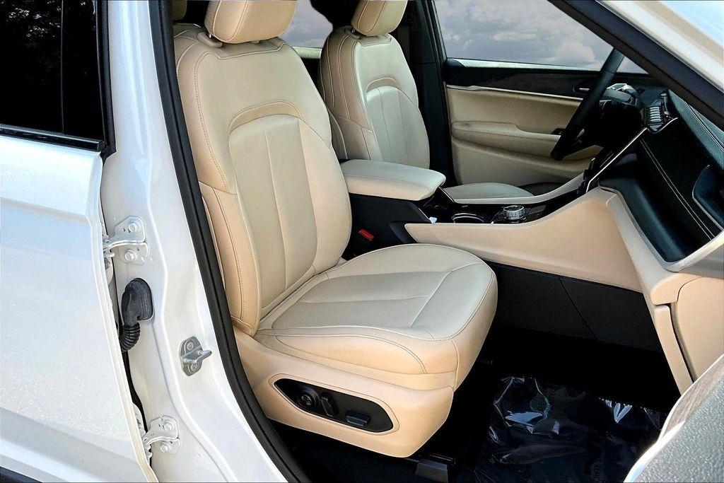 Jeep Grand Cherokee Limited 4x2 2023