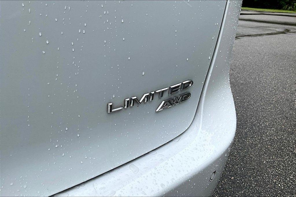 Chrysler Pacifica Limited AWD 2022