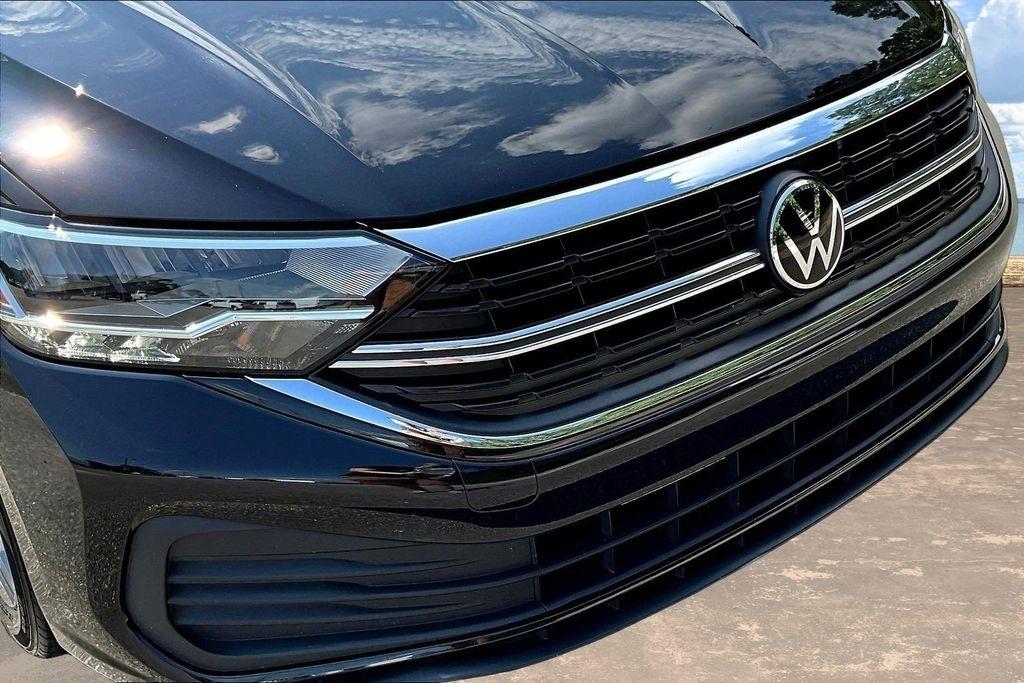 Volkswagen Jetta SE Auto 2023