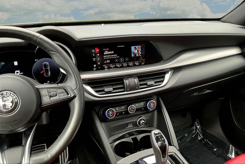 Alfa Romeo Stelvio Veloce AWD 2024