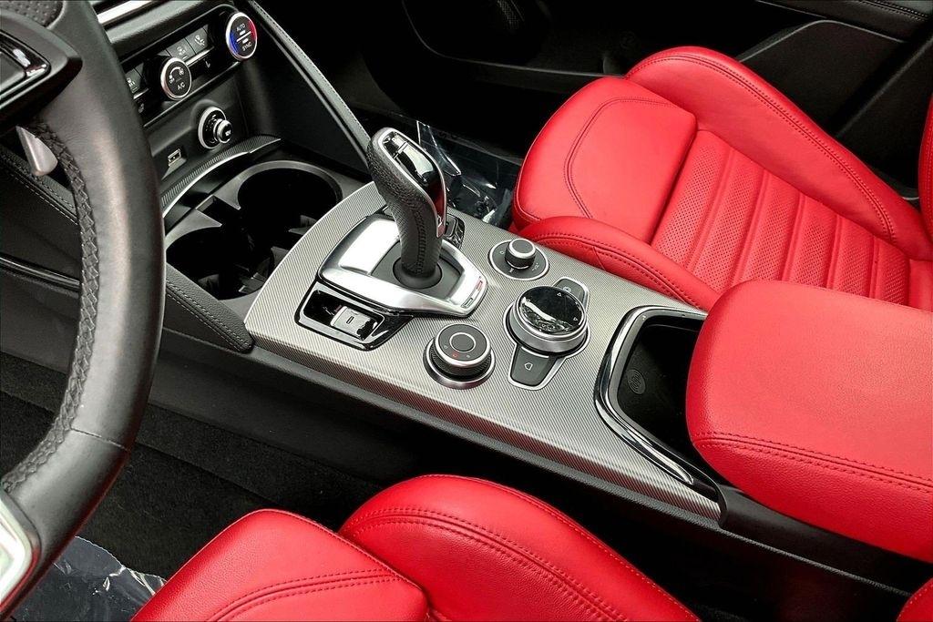Alfa Romeo Stelvio Veloce AWD 2024